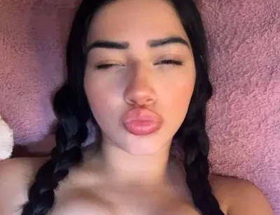 Esmeleaah cosplay OnlyFans verified creator 2026